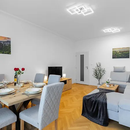 Apartment Polarna Escape With Balcony Bratislava