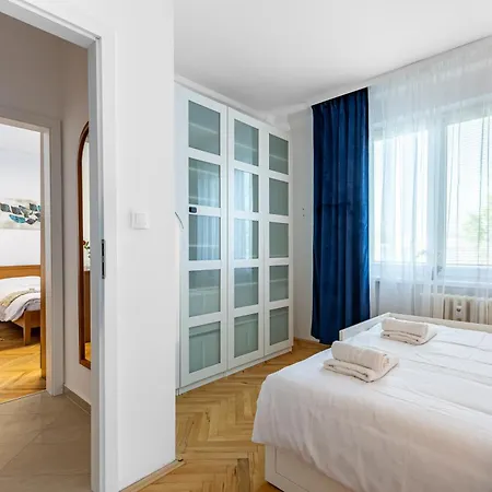 Polarna Escape With Balcony Apartment
