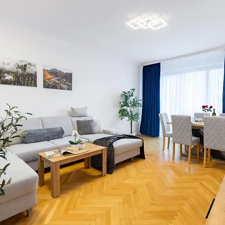 Polarna Escape With Balcony Apartment